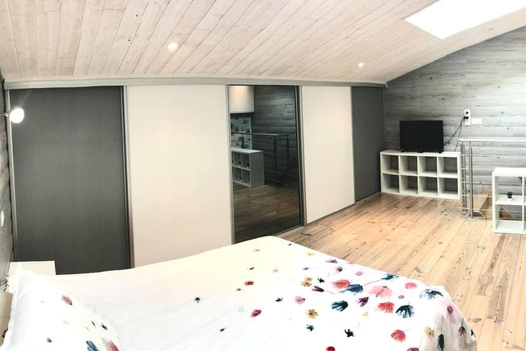 Duplex Atypique 20' De Toulouse Appartement Leguevin Buitenkant foto