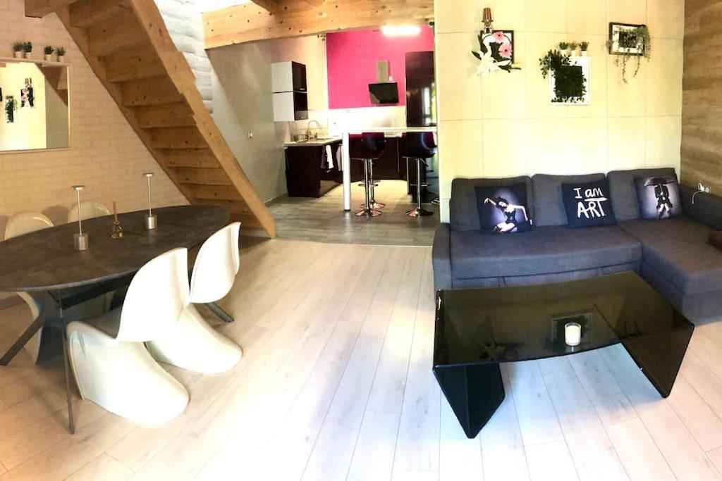 Duplex Atypique 20' De Toulouse Appartement Leguevin Buitenkant foto